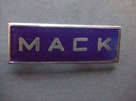 Mack vrachtwagen logo